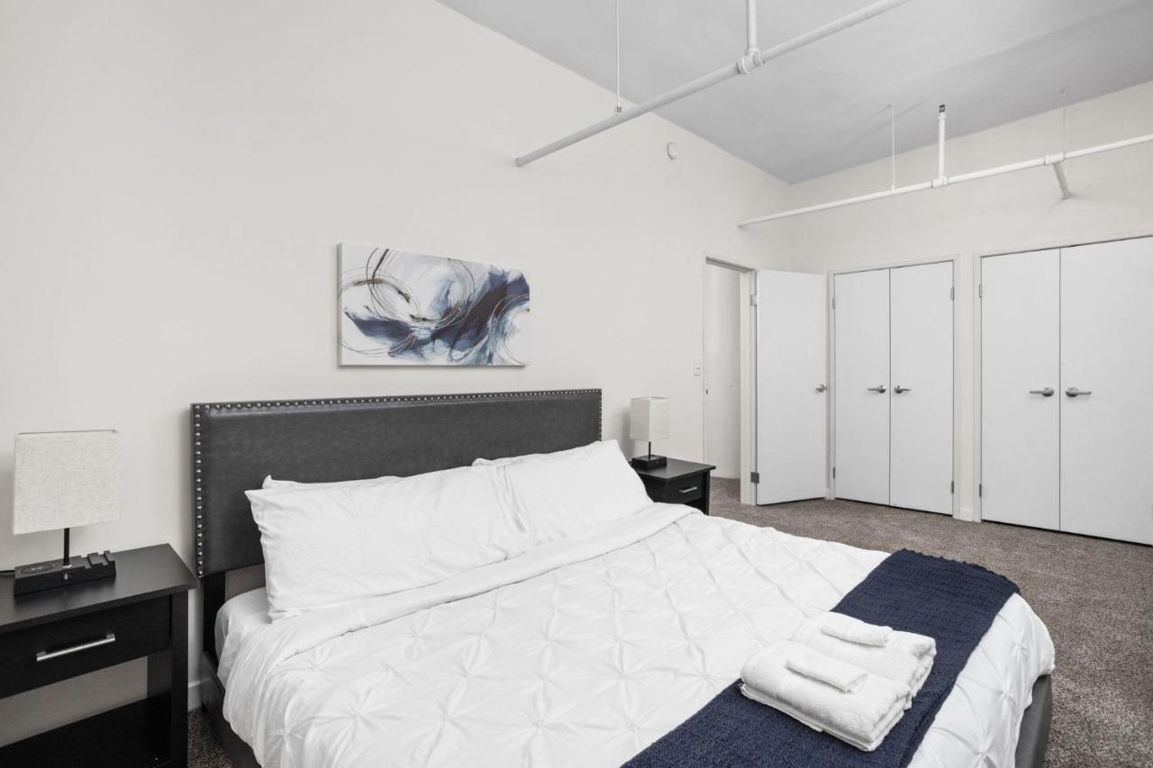 2Br 2Ba In The Block Apartment By Cozysuites Indianapolis Exterior foto